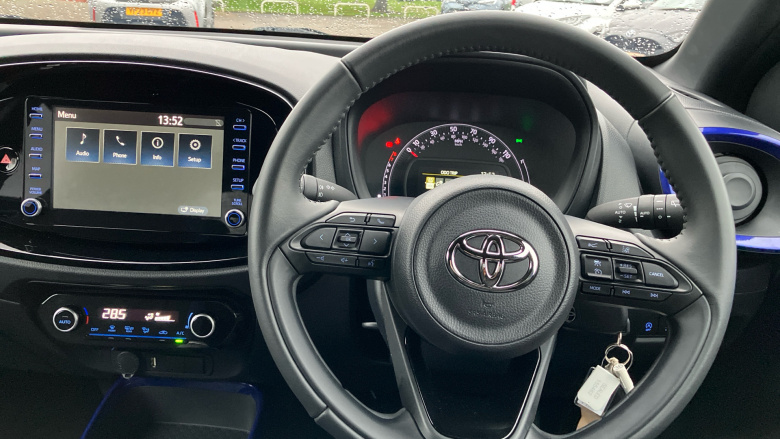 Toyota Aygo X 1.0 VVT-i Edge 5dr Petrol Hatchback